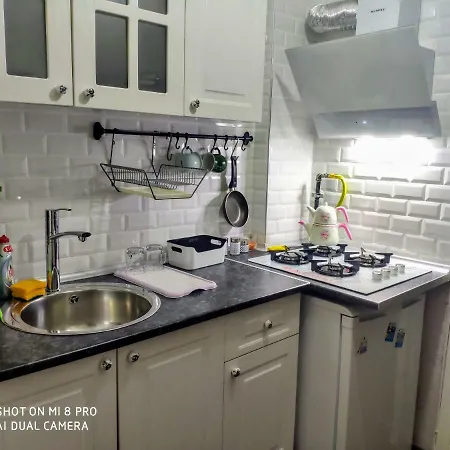 דירה Besiktas 1+1 Fully Fresh New Furnished *