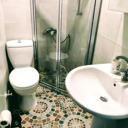 Besiktas 1+1 Fully Fresh New Furnished איסטמבול